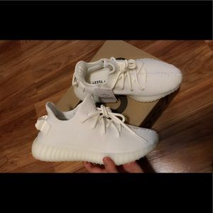 Zeezy boost 350 V2